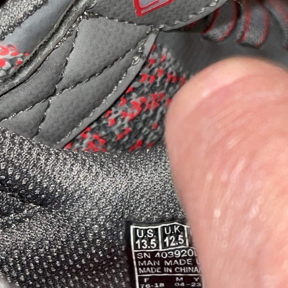 Skechers size 13.5 little boy’s sneakers - Picture 6 of 13